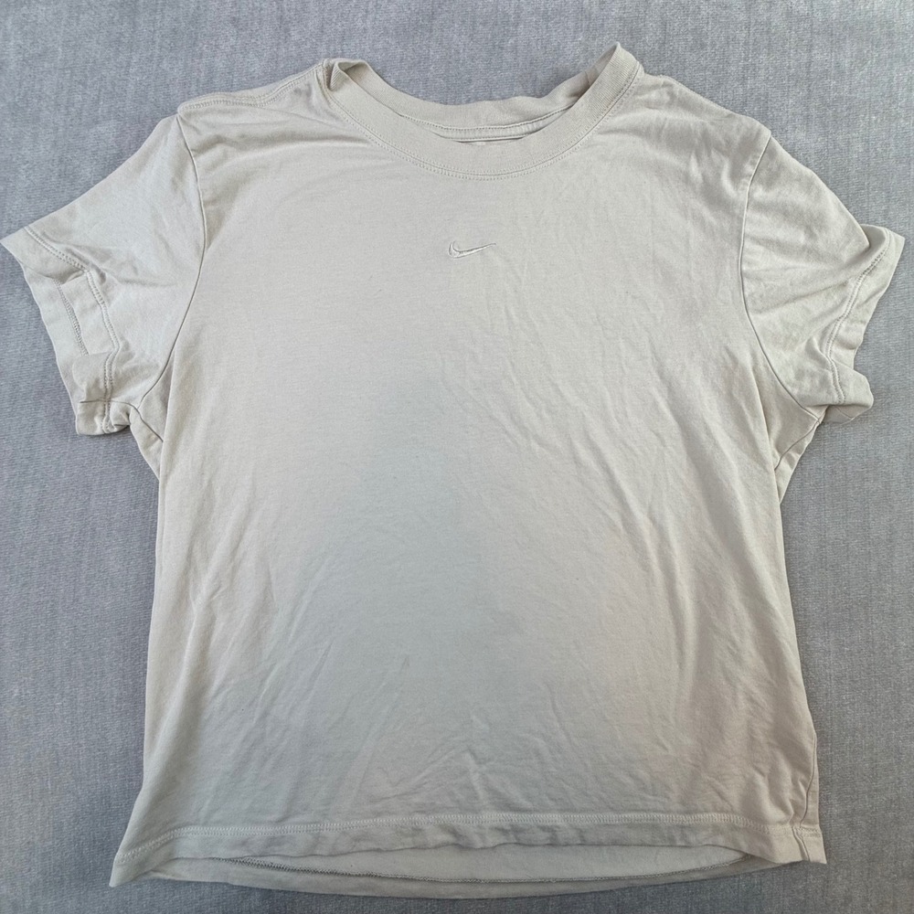 Nike Womens Slim Fit Embroidered Swoosh T-Shirt Tan Beige Large Short Sleeve Tee